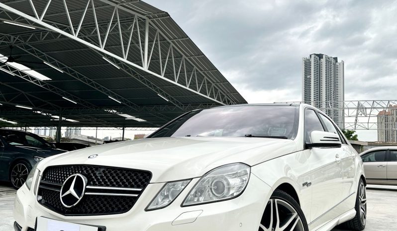 
								Mercedes Benz #E250 Sport CGI full									