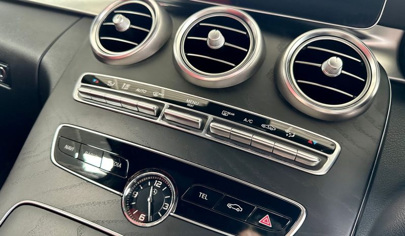 
								Mercedes Benz C300 W205 2.0 AMG full									