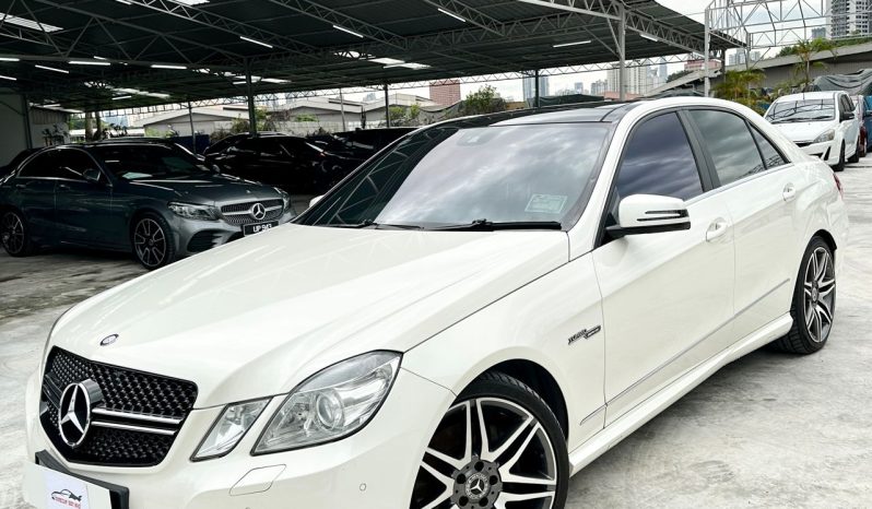 
								Mercedes Benz #E250 Sport CGI full									