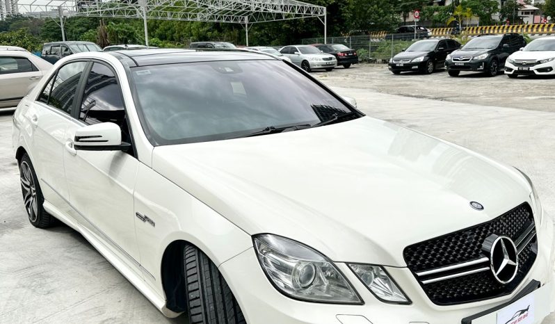 
								Mercedes Benz #E250 Sport CGI full									
