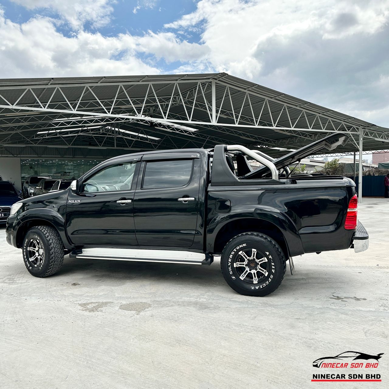 Toyota Hilux Double Cab 2.5 AT