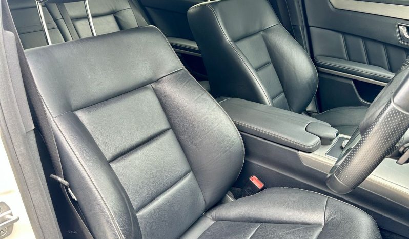
								Mercedes Benz #E250 Sport CGI full									