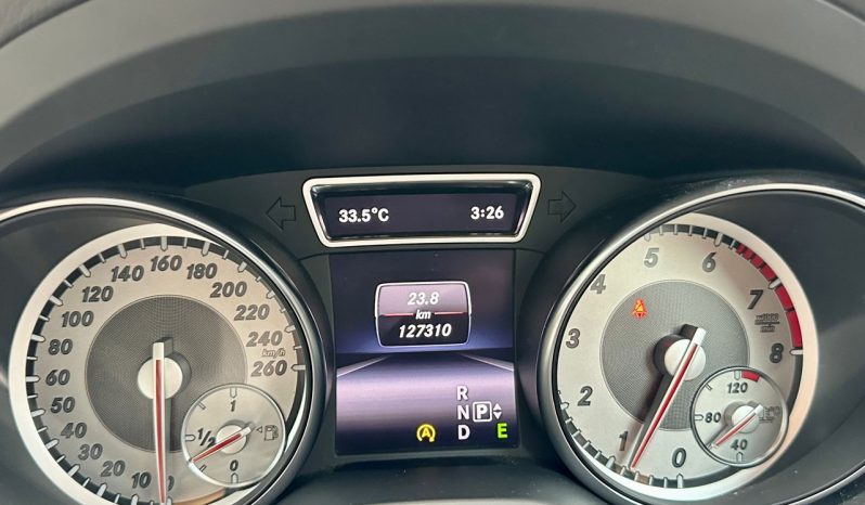 
								Mercedes Benz CLA200 full									