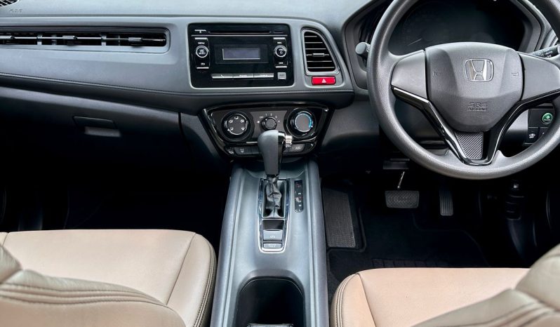
								Honda HR-V 1.8L full									