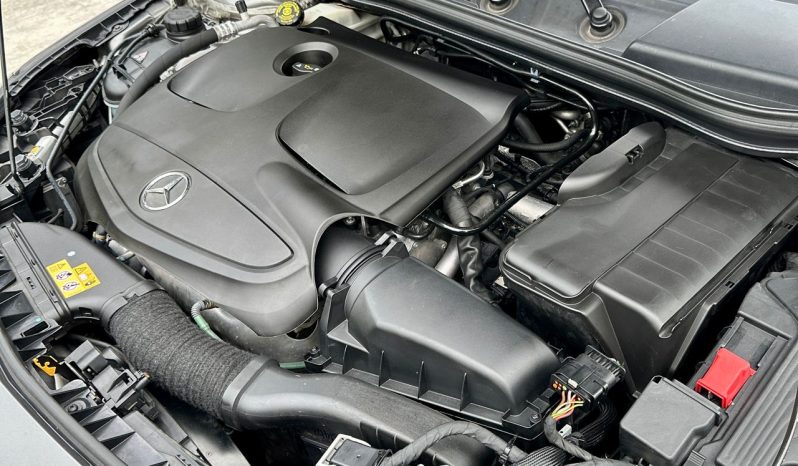 
								Mercedes Benz CLA200 full									