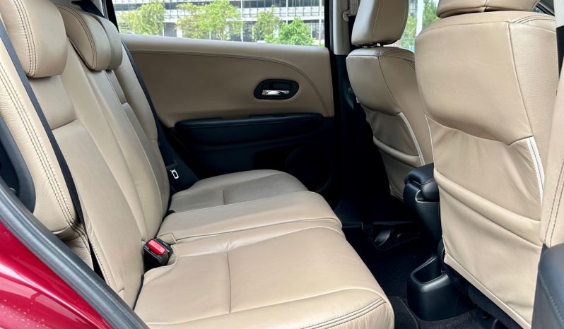 
								Honda HR-V 1.8L full									
